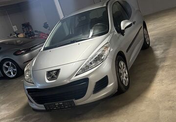 Peugeot 207 159.000 km 2.300 &euro; Düsseldorf 40221