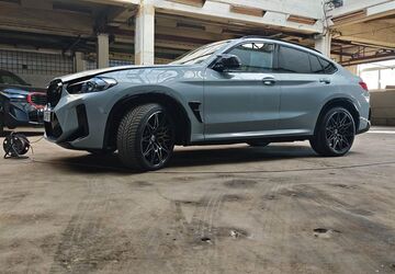 BMW X4 M 6.630 km 78.500 &euro; Düsseldorf 40593