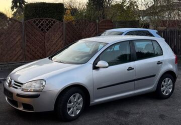 VW Golf 156.000 km 3.500 &euro; Düsseldorf 40589