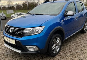 Dacia Sandero 33.000 km 11.590 &euro; Langenfeld 40764