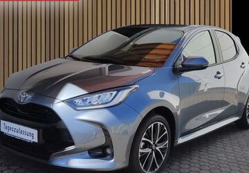 Toyota Yaris 3.300 km 25.990 &euro; Leverkusen 51381
