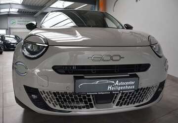 Fiat 600 9.898 km 21.980 &euro; Heiligenhaus 42579