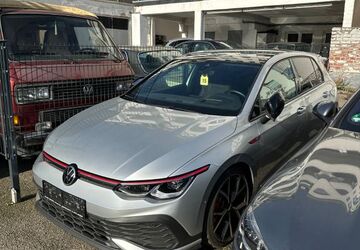 VW Golf 132.000 km 27.750 &euro; Düsseldorf 40625