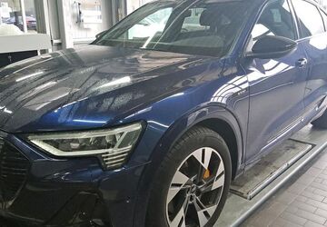 Audi e-tron 21.762 km 39.333 &euro; Hagen 58091