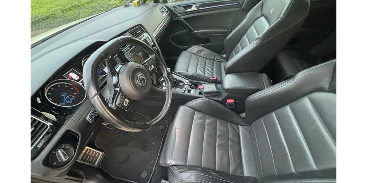 VW Golf 140.000 km 26.000 &euro; Remscheid 42853