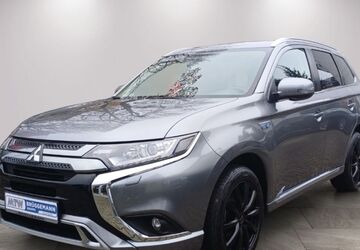 Mitsubishi Plug-in Hybrid Outlander 74.000 km 17.980 &euro; Düsseldorf 40599