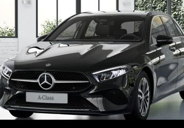 Mercedes-Benz A 180 9.900 km 37.490 &euro; Düsseldorf 40470