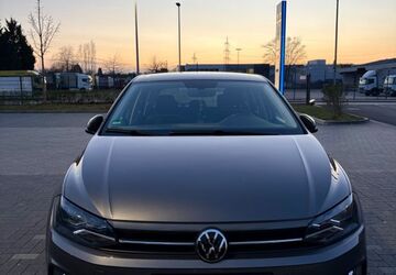 VW Polo 53.000 km 14.000 &euro; Düsseldorf 40229