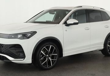 VW Tiguan 17.200 km 42.985 &euro; Düsseldorf 40233