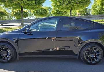 Tesla Model Y 37.300 km 38.500 &euro; Erkrath, Fundort des Neanderthalers, Stadt 40699