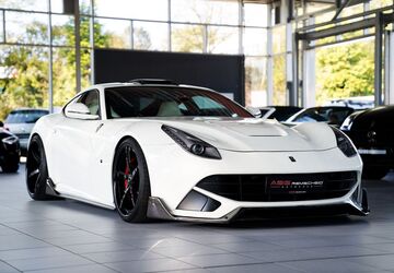 Ferrari F12 22.000 km 249.000 &euro; Remscheid/NRW 42855