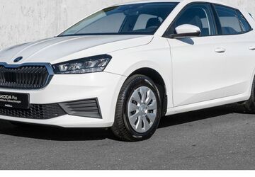 Skoda Fabia 70.069 km 13.990 &euro; Düsseldorf 40474