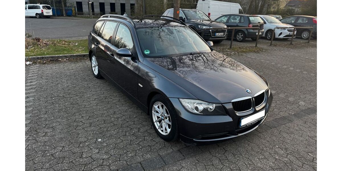 BMW 320 158.300 km 4.600 &euro; Düsseldorf 40468