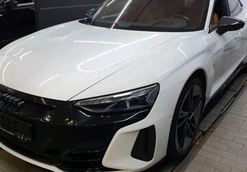 Audi RS e-tron GT 71.795 km 57.310 &euro; Hagen 58091