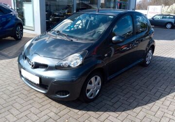 Toyota Aygo (X) 116.000 km 2.200 &euro; Ratingen 40882