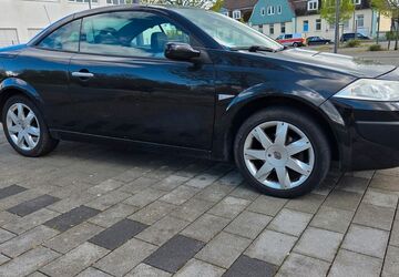 Renault Megane 153.000 km 1.900 &euro; Schwelm 58332