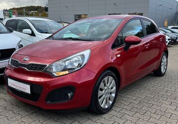 Kia Rio 107.204 km 6.490 &euro; Wuppertal 42109