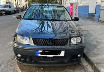 VW Polo 166.000 km 700 &euro; Düsseldorf 40476