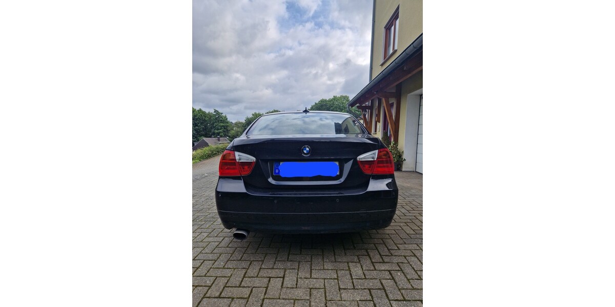 BMW 316 175.000 km 6.500 &euro; Wuppertal 42275