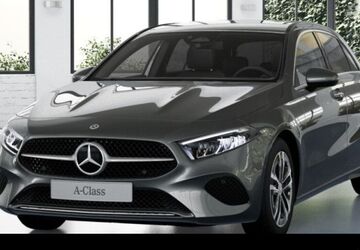 Mercedes-Benz A 180 9.900 km 33.490 &euro; Düsseldorf 40470