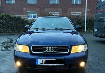 Audi A4 220.000 km 2.800 &euro; Düsseldorf 40599
