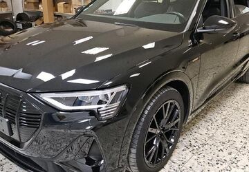 Audi e-tron 42.709 km 39.465 &euro; Hagen 58091
