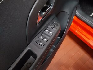 Opel Corsa e Elegance PDC LM-Felgen Tempomat 10.952 km 15.790 &euro; HAAN 42781