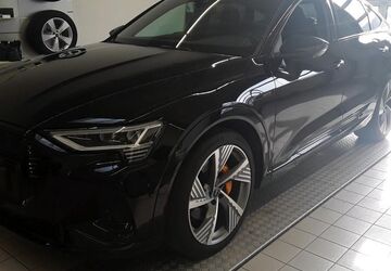 Audi e-tron 23.123 km 42.465 &euro; Hagen 58091