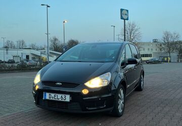 Ford S-Max 210.000 km 2.000 &euro; Düsseldorf 40599