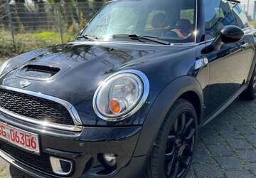 Mini Cooper S 139.980 km 7.400 &euro; Solingen 42655