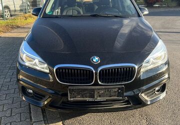 BMW 218 80.000 km 14.900 &euro; Düsseldorf 40231