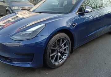 Tesla Model 3 104.800 km 22.999 &euro; Wuppertal 42281
