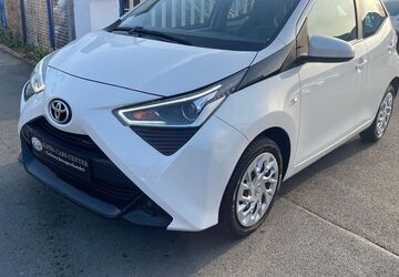 Toyota Aygo (X) 97.607 km 7.990 &euro; Düsseldorf 40549
