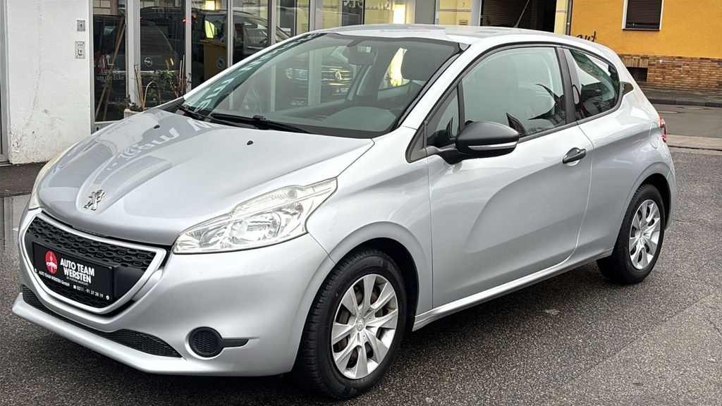 Peugeot 208 139.270 km 3.790 &euro; Düsseldorf 40591