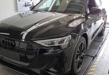 Audi e-tron 29.998 km 40.775 &euro; Hagen 58091