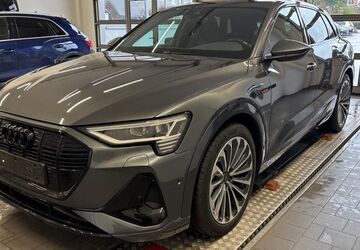 Audi e-tron 48.785 km 40.255 &euro; Hagen 58091