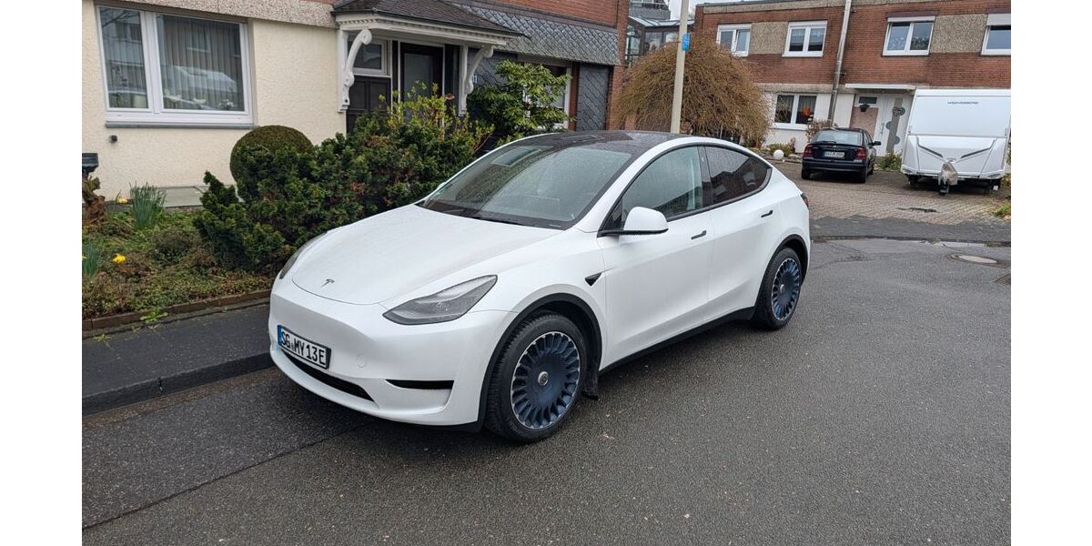 Tesla Model Y 56.413 km 29.900 &euro; Solingen 42699