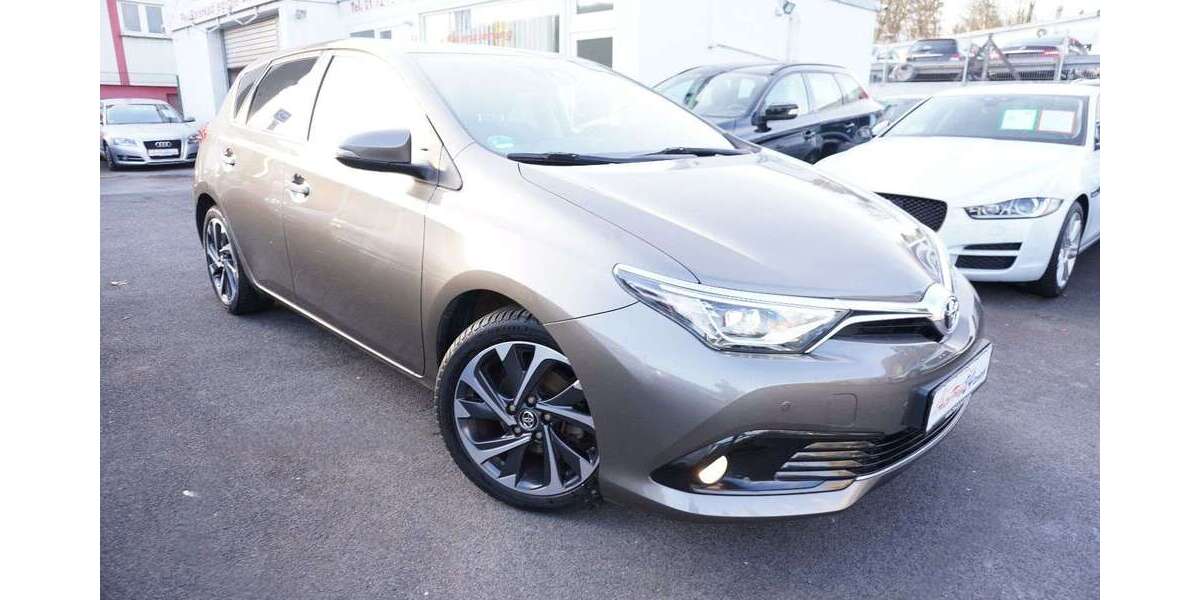 Toyota Auris 24.350 km 13.990 &euro; Wuppertal 42109
