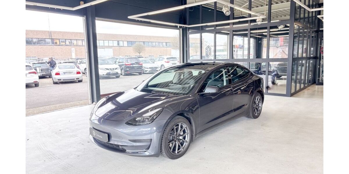 Tesla Model 3 38.000 km 26.500 &euro; Düsseldorf 40233