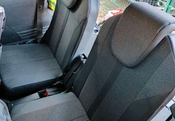 Peugeot 5008 182.000 km 16.999 &euro; Düsseldorf 40597