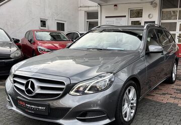 Mercedes-Benz E 220 231.500 km 11.750 &euro; Remscheid 42855
