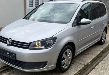 VW Touran 196.000 km 5.790 &euro; Hattingen 45525
