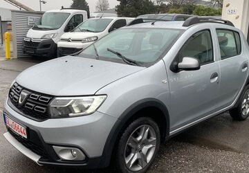 Dacia Sandero 81.000 km 7.999 &euro; Bergisch Gladbach 51465