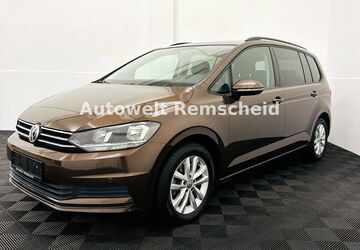 VW Touran 152.700 km 12.499 &euro; Remscheid 42859