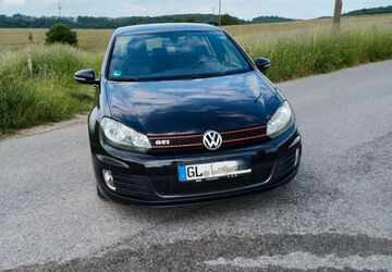 VW Golf 215.000 km 7.200 &euro; Leichlingen 42799