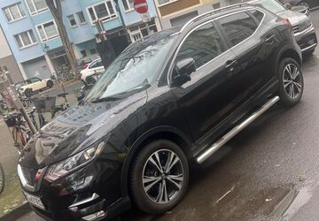 Nissan Qashqai 119.890 km 14.490 &euro; Düsseldorf 40219