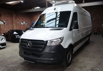 Mercedes-Benz Sprinter 181.455 km 42.980 &euro; Hilden 40721