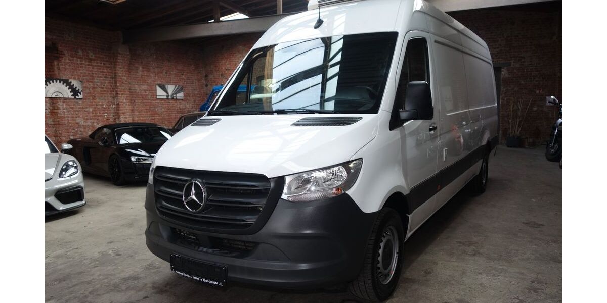 Mercedes-Benz Sprinter 181.455 km 42.980 &euro; Hilden 40721