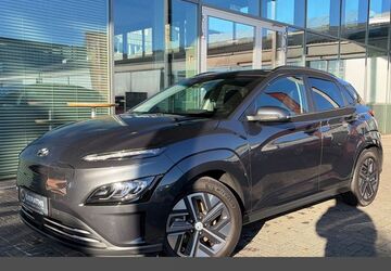 Hyundai KONA 32.983 km 26.890 &euro; Bergisch Gladbach 51429