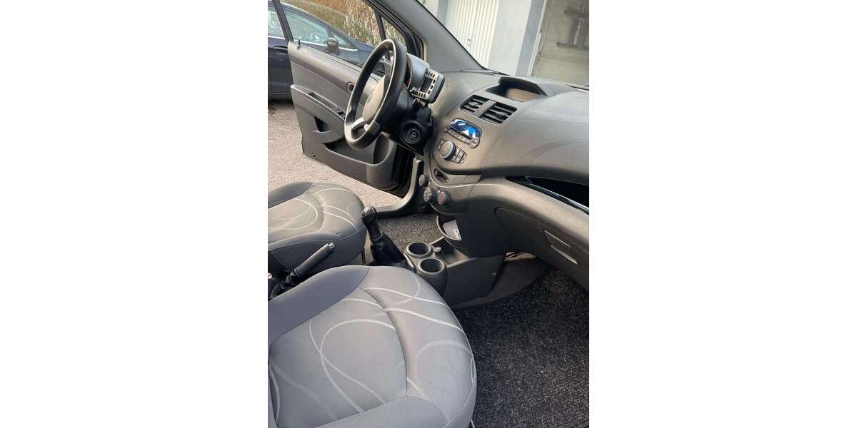 Chevrolet Spark 90.126 km 3.000 &euro; bergisch gladbach 51469